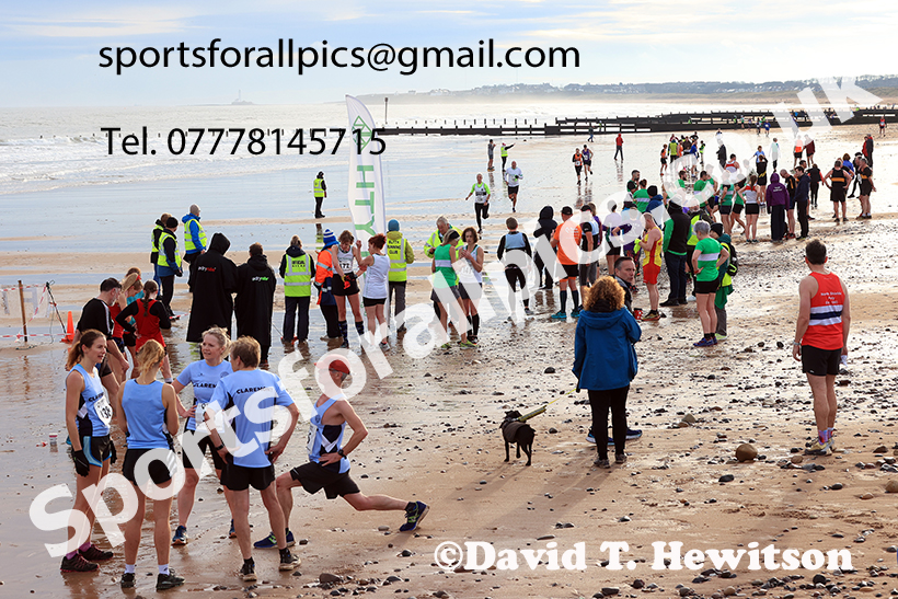 The 2024 Blyth Beach Run, Northumberland.   Photo: David T. Hewitson/Sports for All Pics